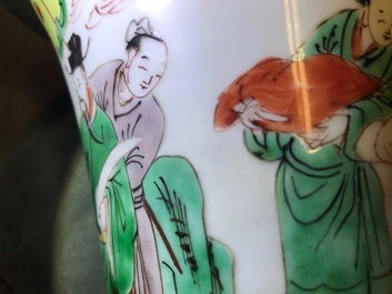 Un vase de forme gu en porcelaine de Chine wucai, Shunzhi, &eacute;poque Transition