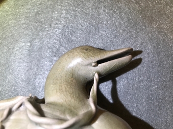 A Korean celadon-glazed duck-shaped water dropper, 19/20th C.