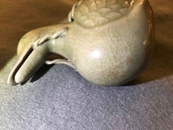 A Korean celadon-glazed duck-shaped water dropper, 19/20th C.