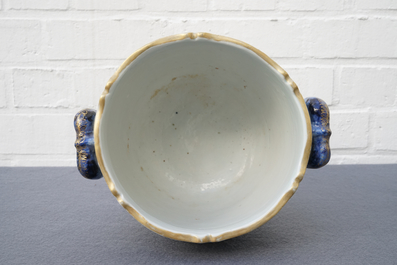 A Chinese blue, white and gilt part service, Qianlong