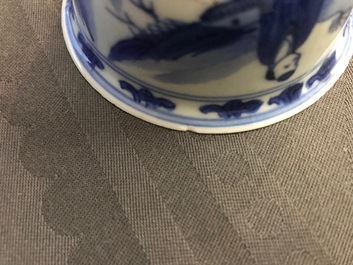 Un bol sur piedouche en porcelaine de Chine bleu et blanc, Dynastie Ming, Chongzhen