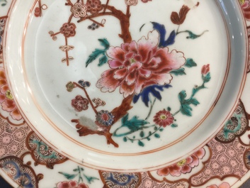 Zes Chinese famille rose borden met floraal decor, Qianlong