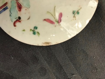 Een Chinese famille rose schotel, een dekselpot en een kom, 19e eeuw