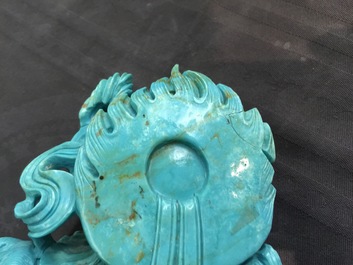 Deux figures en turquoise et lapis lazuli sculpt&eacute;, Chine, 20&egrave;me