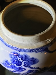 Een Chinese blauwwitte gemberpot met 'Drie vrienden van de winter', Kangxi