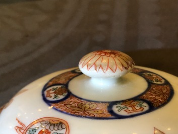 Trois terrines couvertes en porcelaine de Chine du service du Roi de France Louis XV, Yongzheng, vers 1732