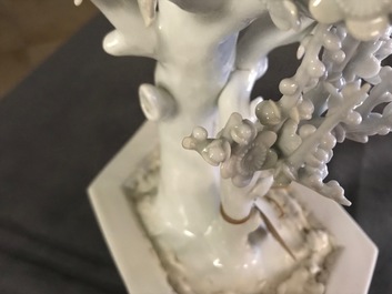 Un mod&egrave;le d'un arbre en porcelaine blanc de Chine, Kangxi