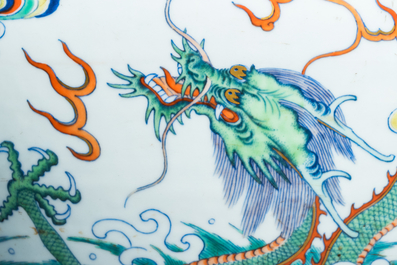 Un vase imp&eacute;rial en porcelaine de Chine doucai &agrave; d&eacute;cor de dragons, marque et &eacute;poque de Qianlong