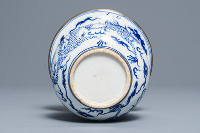 A Chinese blue and white 'Bleu de Hue' Vietnamese market zhadou spittoon, 19th C.