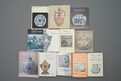 33 books on Chinese Ming Dynasty porcelain, incl. a number of rare works