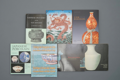 25 livres sur les porcelaines de Chine et de Japon, incl. quelques oeuvres rares