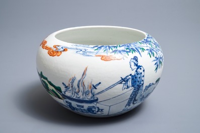 Un bol en porcelaine de Chine doucai, marque de Qianlong, R&eacute;publique, 20&egrave;me