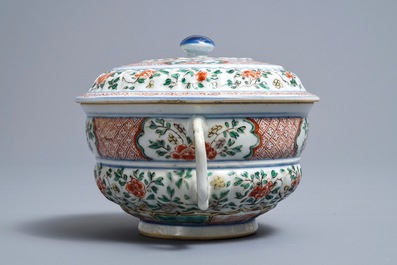 A Chinese famille verte tureen and cover, Kangxi