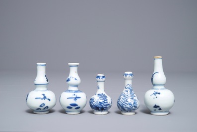 Five Chinese blue and white minature vases, Kangxi