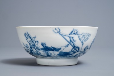 Een Chinese blauwwitte kom met mythologisch decor van Neptunus, Qianlong