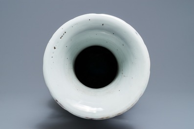 Un vase en porcelaine de Chine qianjiang cai, 19&egrave;me