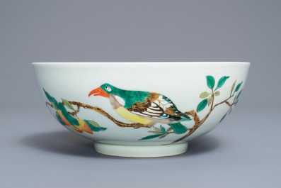 A Chinese famille verte 'birds on peach branches' bowl, Kangxi mark, 19th C.