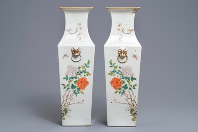 A pair of square Chinese vases with floral design, 19th C.