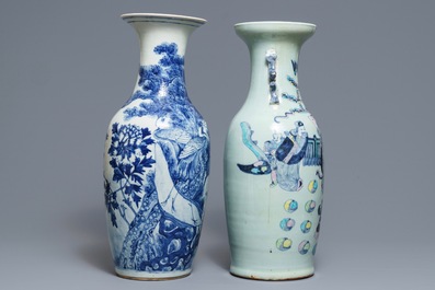 Deux vases en porcelaine de Chine bleu et blanc et famille rose, 19&egrave;me
