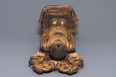 Une grande figure de Bouddha en bois dor&eacute; et polychrome, Chine, 19&egrave;me
