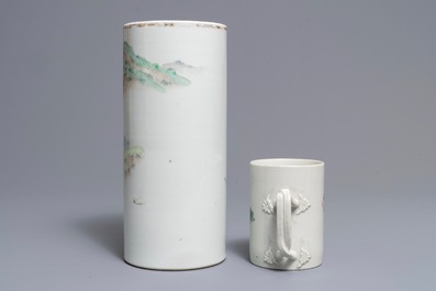 Un porte-chapeau et une chope en porcelaine de Chine qianjiang cai, sign&eacute; Ren Huanzhang, 19&egrave;me