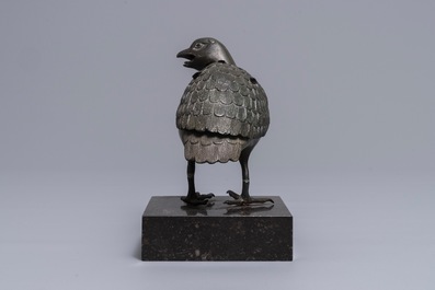 A Japanese bronze quail-shaped censer, signed Kamejo, Edo, 18th C.