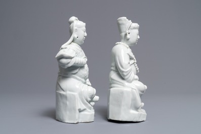 Twee Chinese Dehua blanc de Chine figuren van Guandi en Zhenwu, 18/19e eeuw