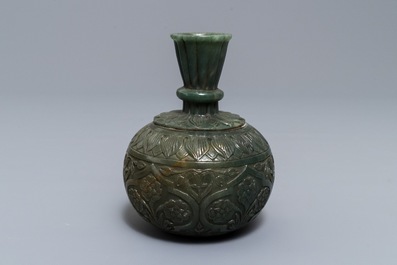 A Chinese Mughal-style spinach jade huqqa base, 19/20th C.