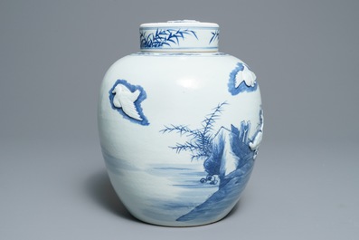 Een Chinese blauwwitte dekselpot met reli&euml;fdecor van eenden, Kangxi merk, 19e eeuw