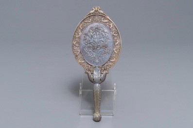 A Chinese Mughal-style carved grey jade hand mirror, 19/20th C.