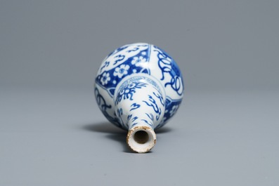 A Dutch Delft blue and white double gourd vase with swans and chinoiserie, late 17th C.