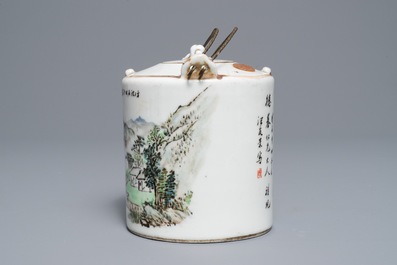 A Chinese qianjiang cai teapot and cover, signed Wang Youtang, 19/20th C.