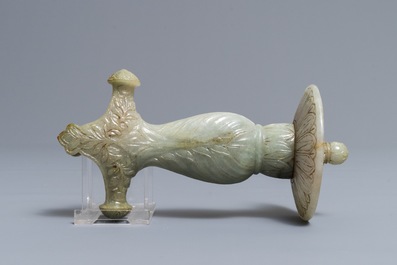 A Mughal-style carved grey jade dagger hilt, India, 19/20th C.