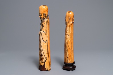 Twee Chinese ivoren figuren van Shou Lao, 17/18e eeuw