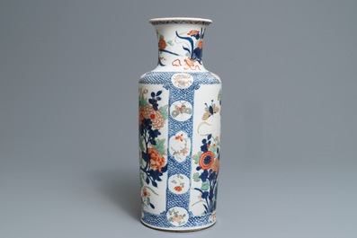 A Chinese verte-Imari rouleau vase with floral design, Kangxi