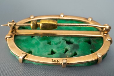 A pair of Chinese 14-carat gold-mounted jade earrings and a brooch, 20th C.