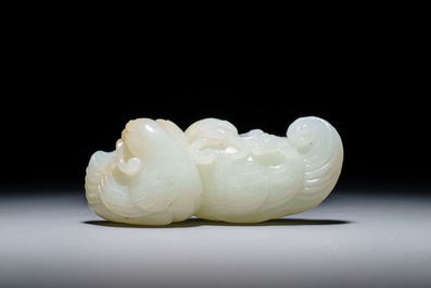 Un groupe en jade sculpt&eacute; figurant deux canards, 19/20&egrave;me