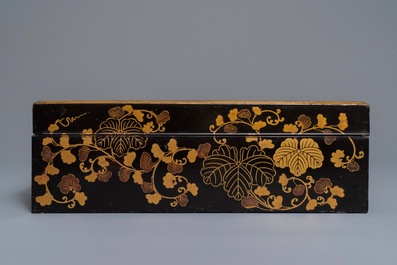 A Japanese lacquer 'suzuribako' with grapevine design, Edo or Meiji, 18/19th C.