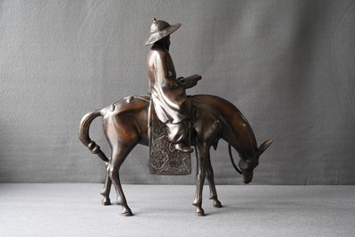 Un groupe en bronze figurant un savant sur cheval, Japon, Meiji, 19&egrave;me