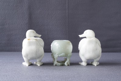 A Chinese celadon jade brush washer and a pair of white jade ducks, 19th and 20th C.