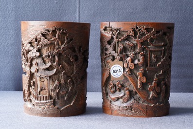Twee Chinese bamboe houten penselenpotten, 18/19e eeuw