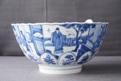 Un bol en porcelaine de Chine bleu et blanc en forme de lotus, marque de Xuande, Kangxi