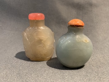 Fifteen Chinese snuff bottles in jade, agate, malachite and other hardstones, 18/20th C.