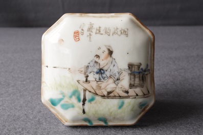 A Chinese qianjiang cai teapot and a box and cover, signed Ma Qingyun, 19/20th C.