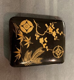 Six Japanese lacquer boxes and covers, Meiji/Showa, 19/20th C.
