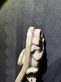 Trois boucles de ceinture en jade sculpt&eacute;, Chine, 19&egrave;me