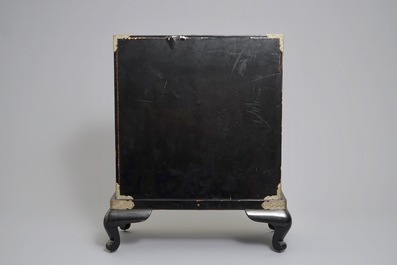 十九世纪   柜子(材料:象牙涂漆)