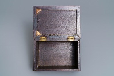 Een Chinees rechthoekig houten kistje met cloisonn&eacute; plaquettes, 19e eeuw