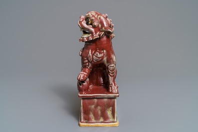 Een Chinees sang de boeuf model van een boeddhistische leeuw, 19e eeuw