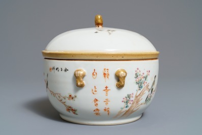 Een Chinese qianjiang cai dekselkom, Qianlong merk, 19/20e eeuw